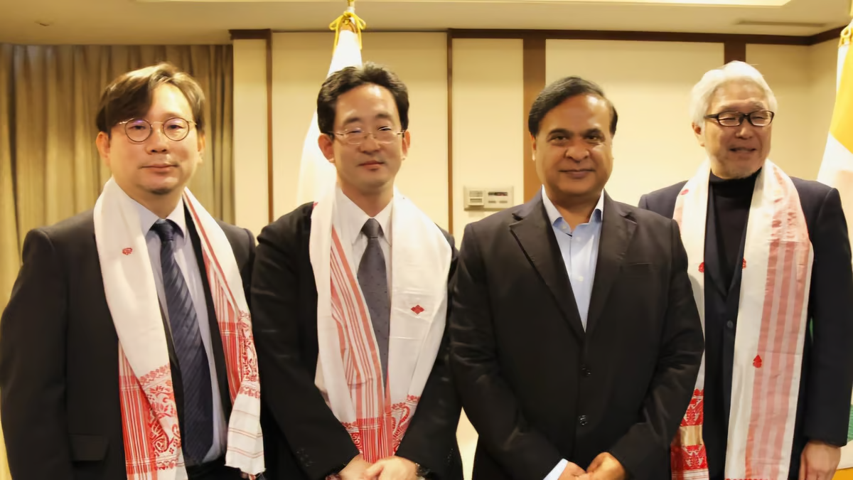 Assam-CM-Himanta-Biswa-Sarma-meets-representatives-from-Japan’s-top-universities